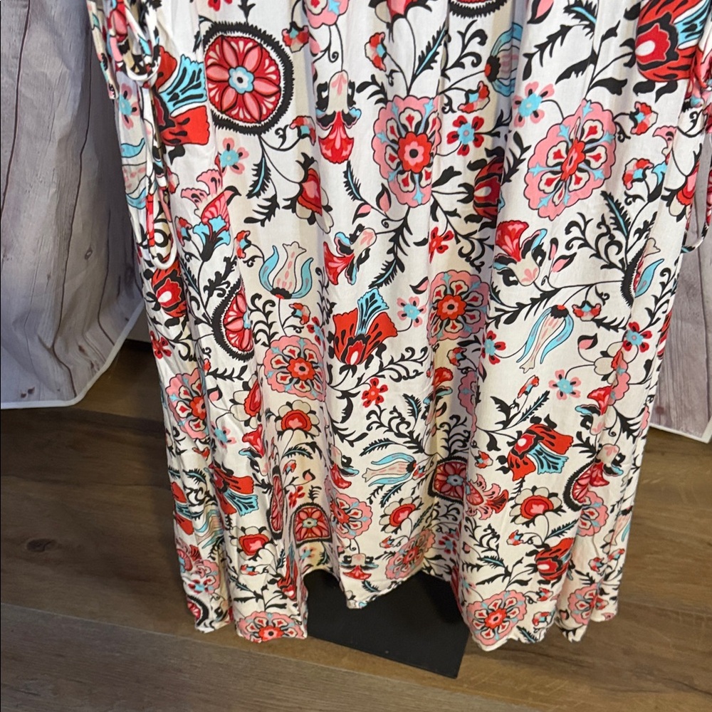 NWT T TAHARI Floral V-Neck Maxi Dress - Picture 12 of 14